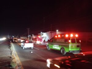 Una motocicleta y un vehículo particular colisionaron sobre la vía Pachuca-Sahagún.