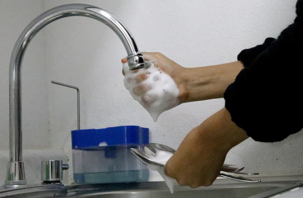 Ciudadanos podrían ser sancionados por desperdiciar agua, advierte Caasim