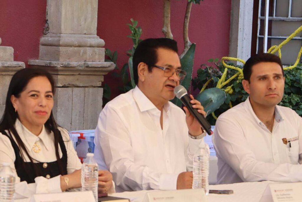 Además de saldar el adeudo, se acordó una forma de trabajar con transportistas, dijo Guillermo Olivares Reyna