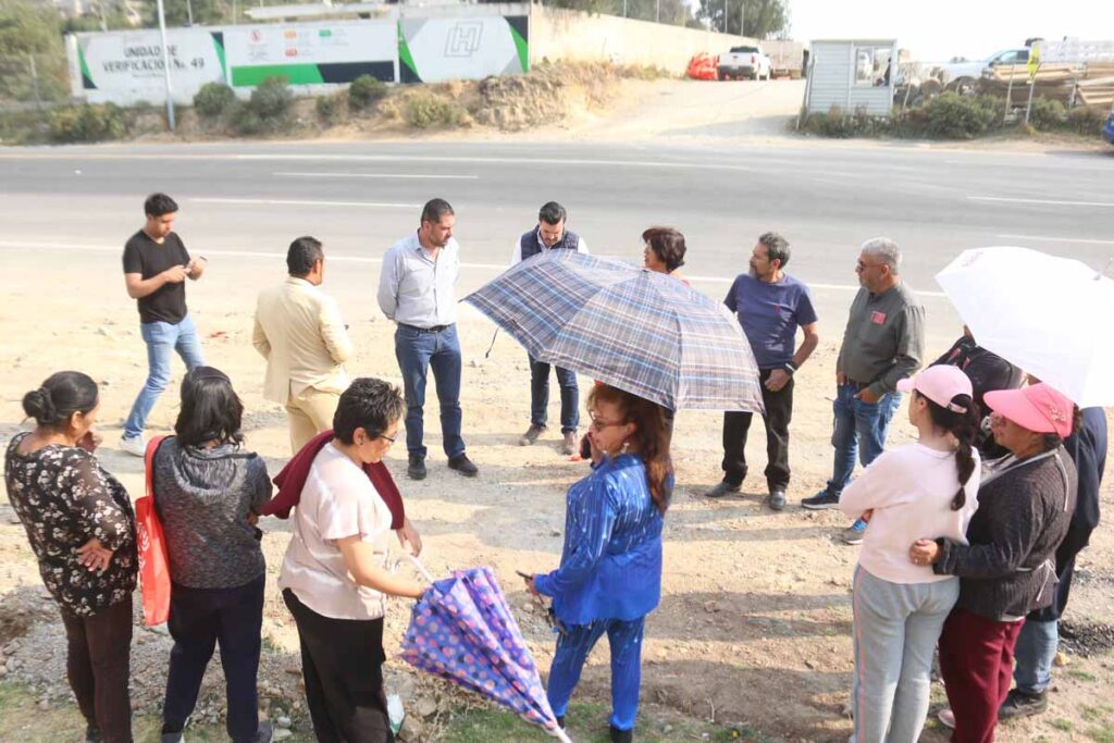 Los vecinos de Casas Quemadas expusieron los peligros peatonales y de circulación que enfrentan para acceder a sus hogares