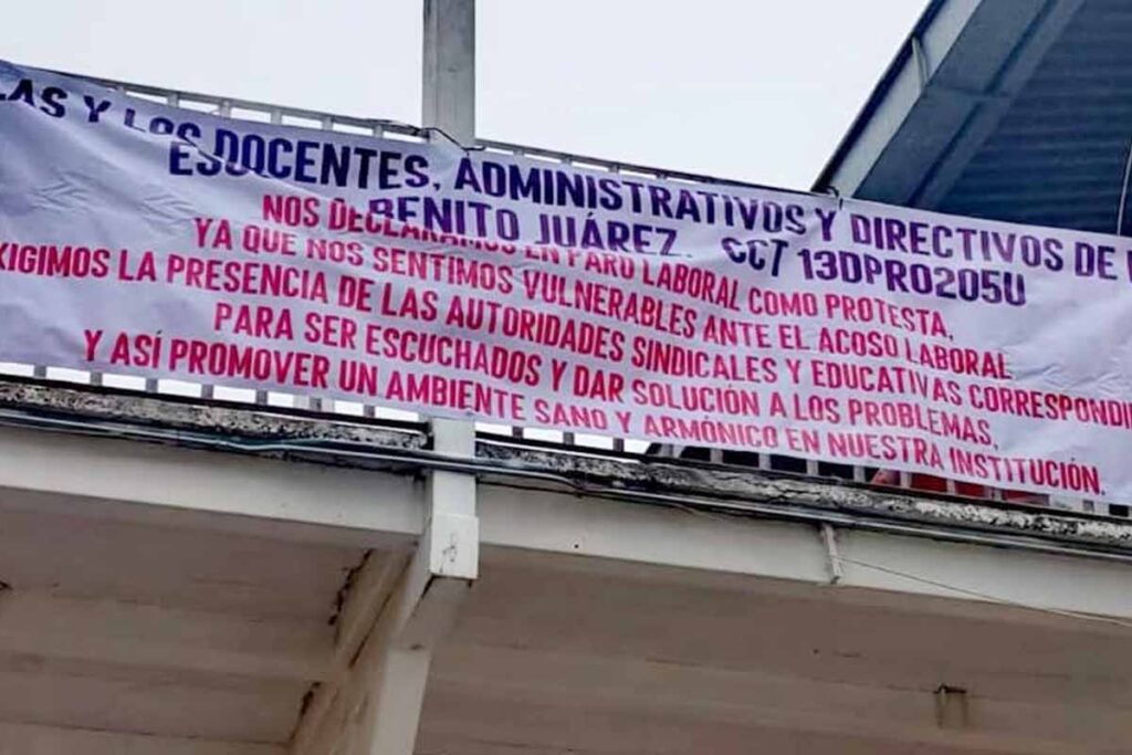 Docentes y personal admnistrativo de la primaria Benito Juárez acusan acoso laboral por parte de autoridades educativas y sindicales