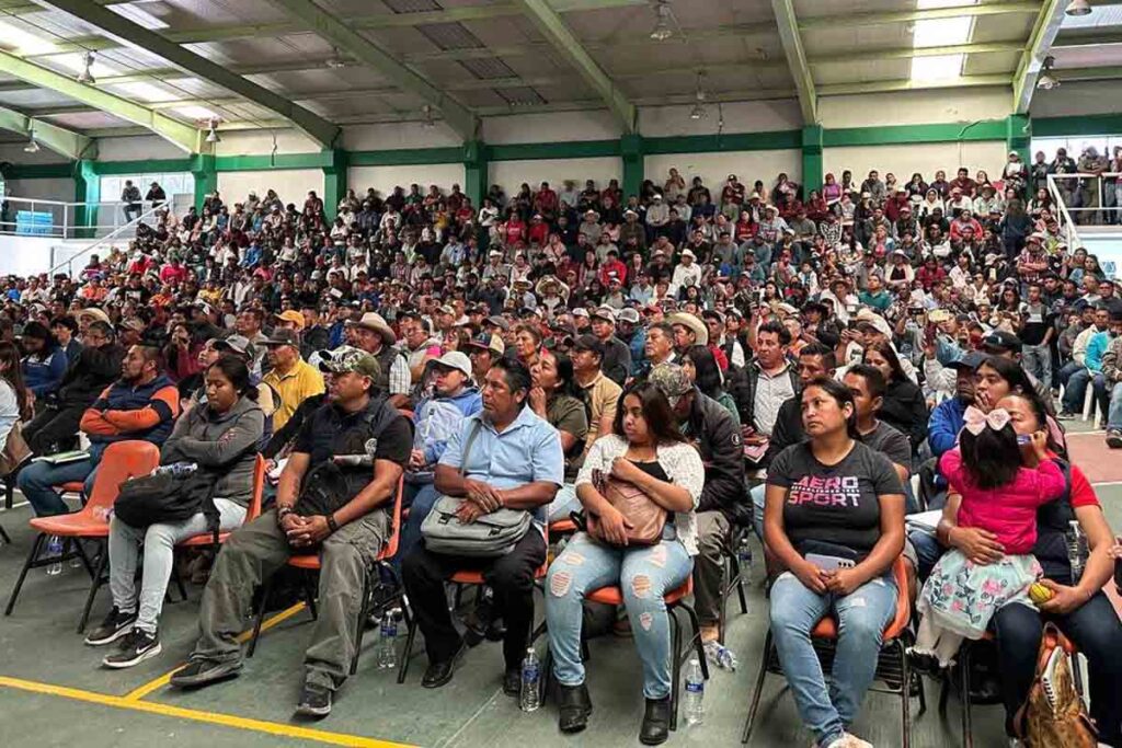 En Ixmiquilpan fueron convocados cerca de 400 delegados o autoridades auxiliares de 16 municipios del Valle del Mezquital