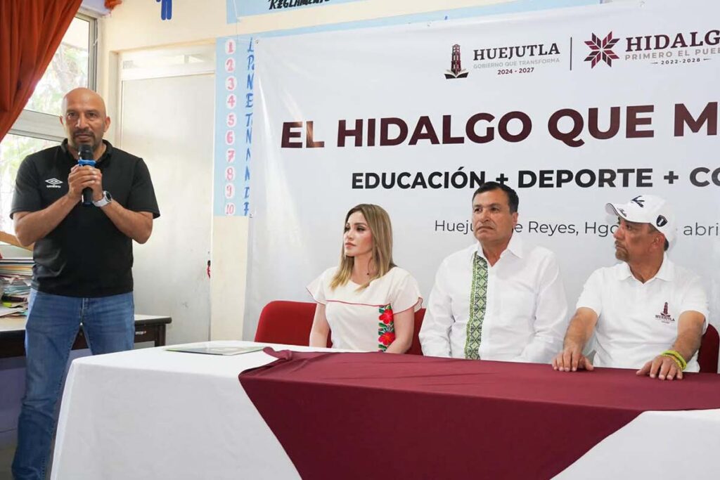 El Conejo Pérez, sostuvo una reunión con alcaldes y representantes deportivos de la región Huasteca