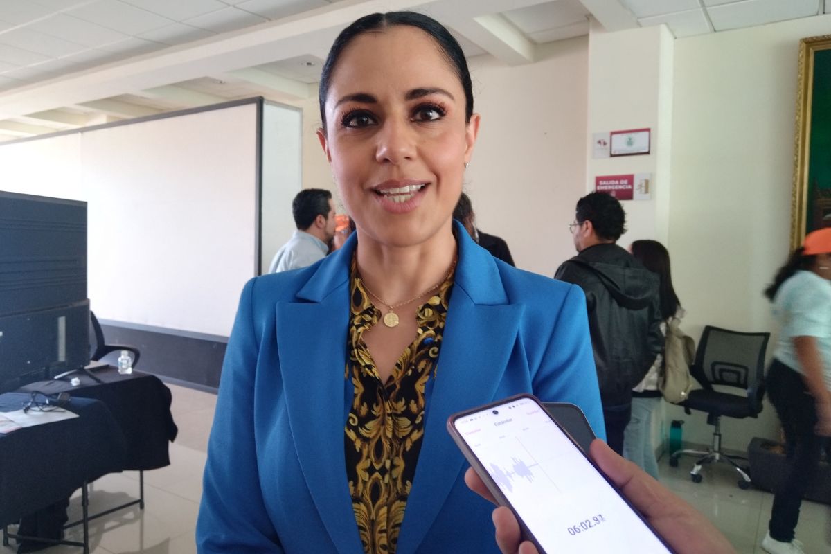 La regidora confió en que la Semana Mayor traiga consigo un repunte para comerciantes y prestadores de servicios | Foto: Antonieta Islas