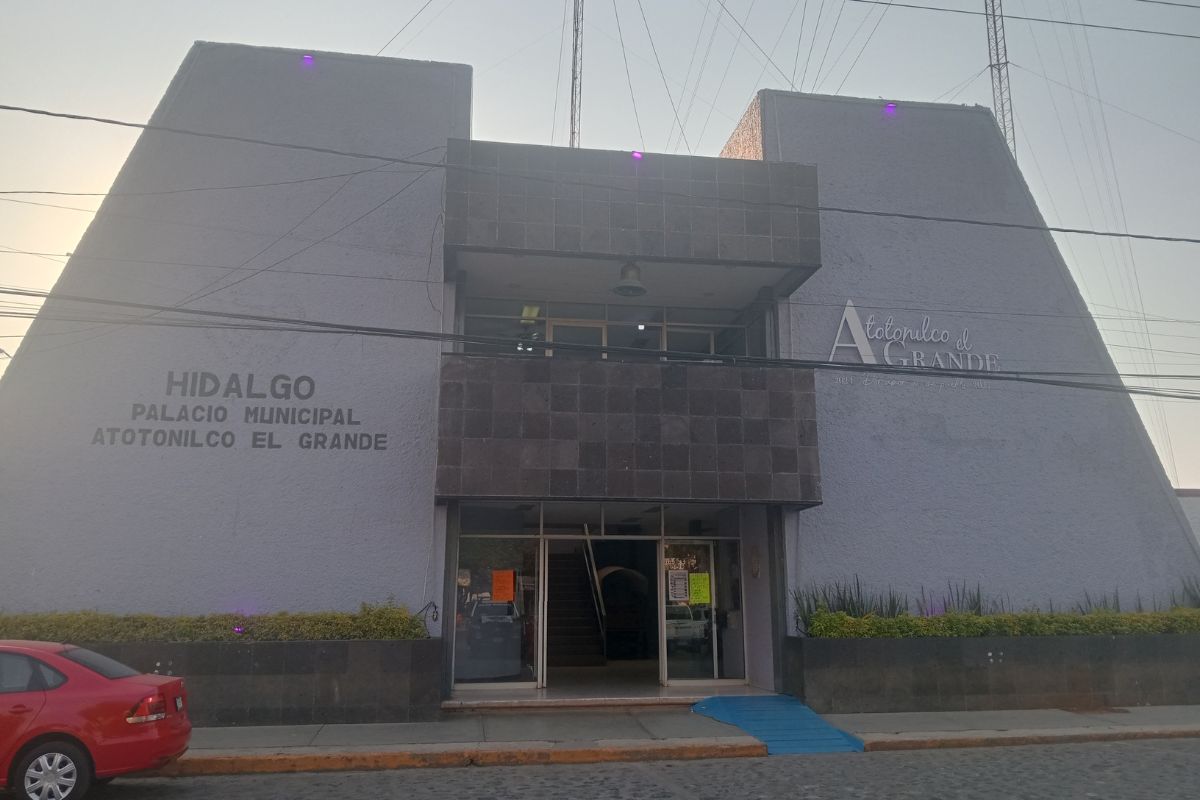 Los regidores solicitaron una nueva votación sobre los servicios legales en cuestión | Foto: Martha Sáenz