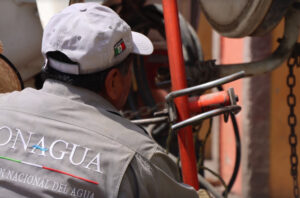 Autoridades de Actopan supervisan labores de desazolve en colonias vulnerables.