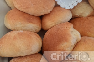 Algunas variantes están rellenas o son de sabor naranja