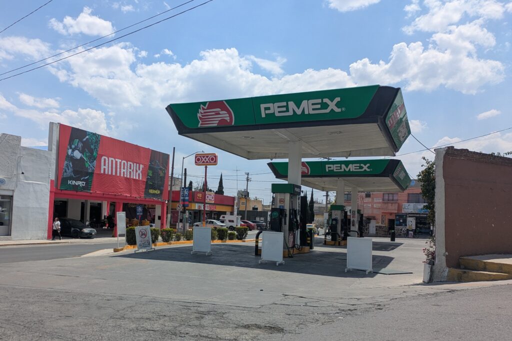La estación Dos Caminos, en Pachuca, solo ofrece gasolina Premium este viernes y podría agotarse antes de las 19:00 horas.