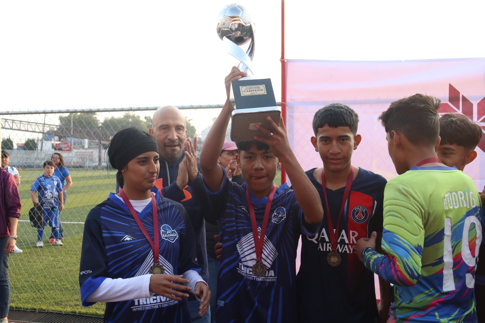 Equipos de Santa Julia y C. Doria levantaron el trofeo del Torneo Guinda 2025
