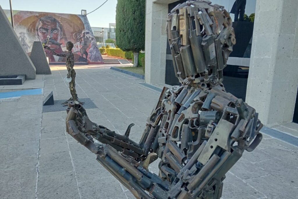 Presenta Congreso de Hidalgo la exposición “impactos que dejan huella”, de Álvaro Cuevas