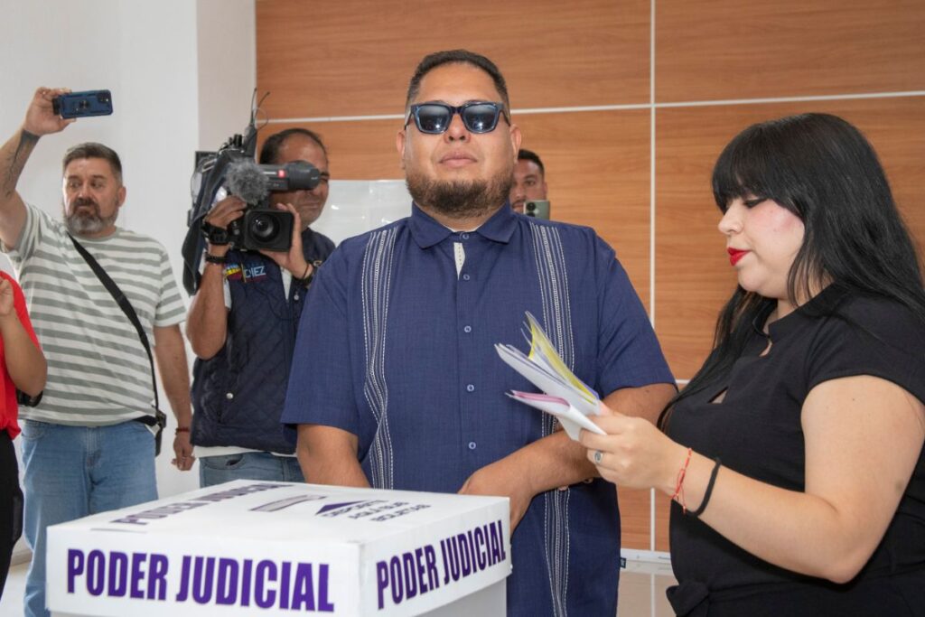 INE colocará computadoras para agilizar búsqueda en la lista nominal; ¿dónde estarán?