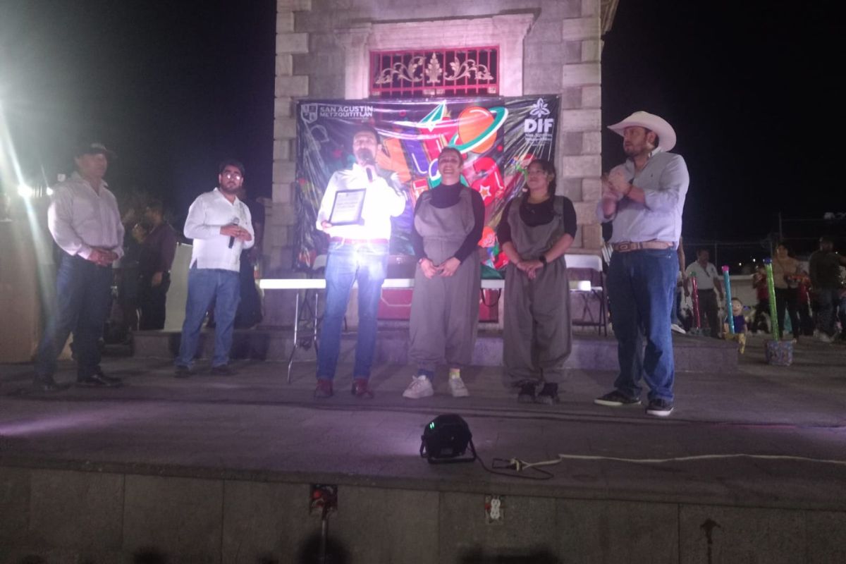 Metzquititlán celebra a la niñez con cuentacuentos y un payasito; esto fue lo que se vivió