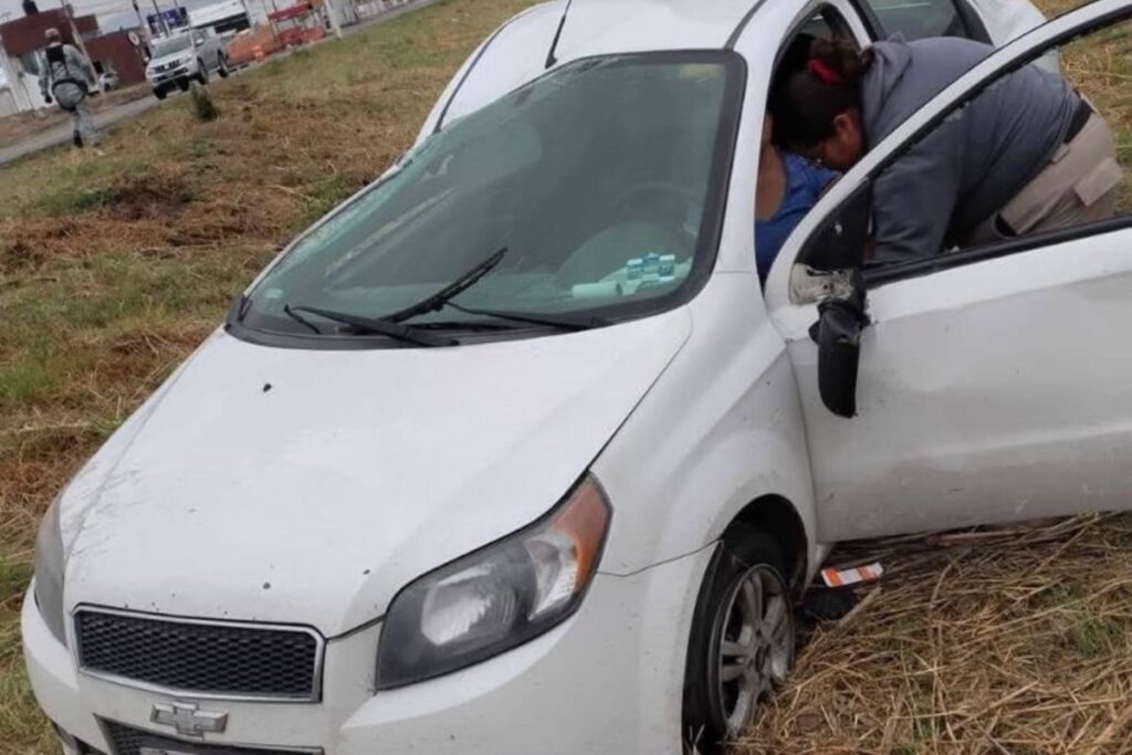 Accidente en la México-Pachuca: Mujer resulta lesionada tras una volcadura; esto pasó