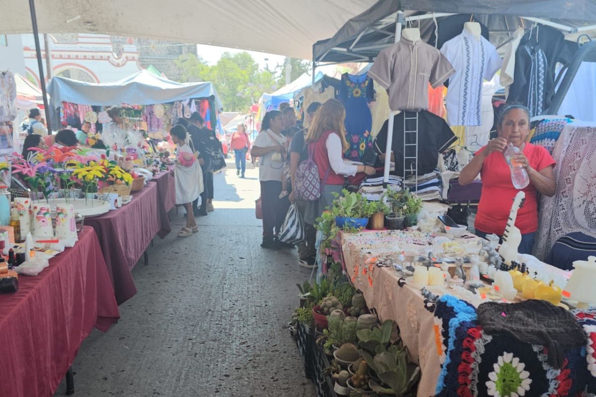 La feria cuenta con un horario de 9:00 a 18:00 horas | Foto: Carlos Cisneros