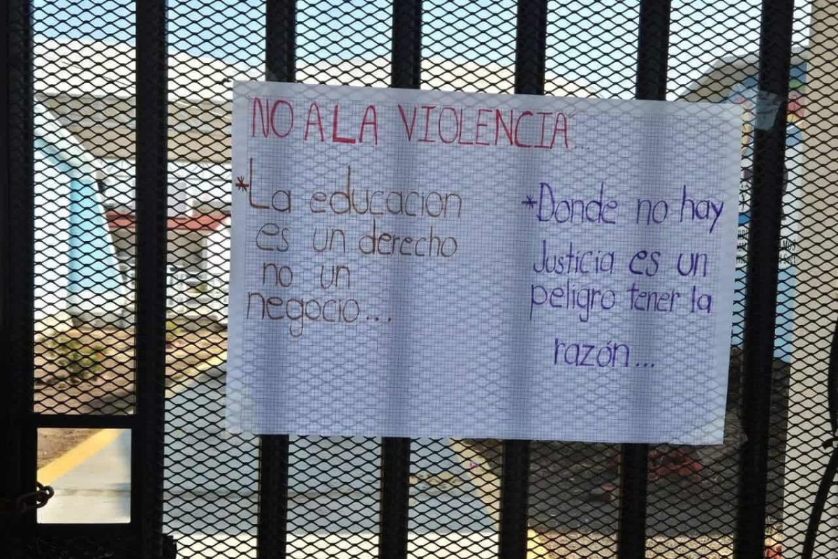 Una de las inconformidades es la contratación de un trabajador de intendencia, sin previo aviso | Foto: Carmen Hernández