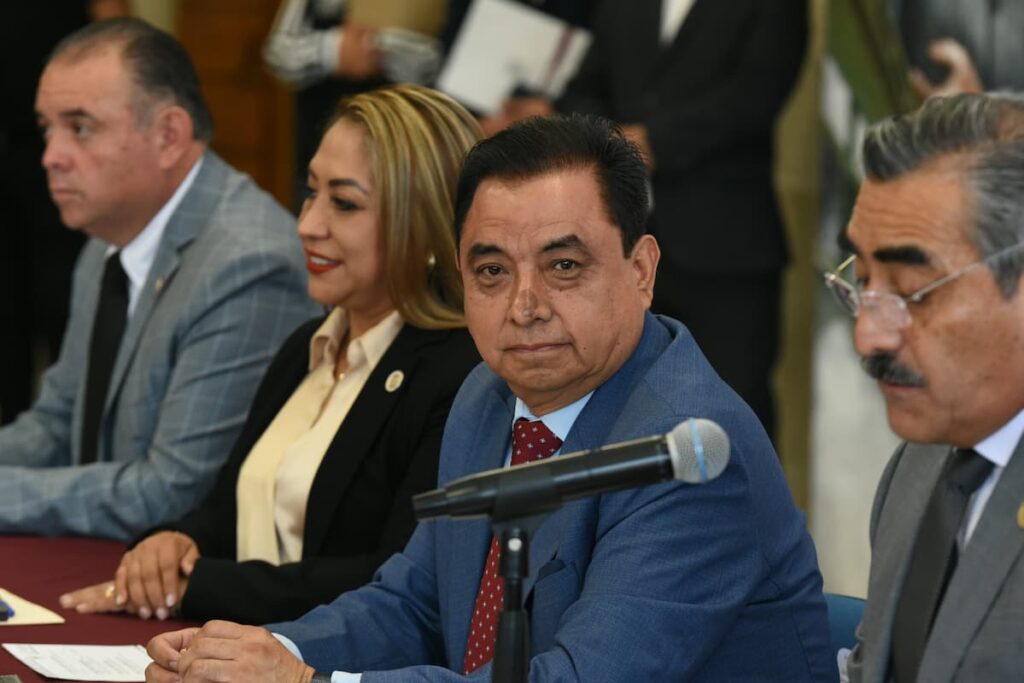 Este convenio permitirá a estudiantes de la UAEH integrarse al Congreso mediante programas de prácticas profesionales y servicio social