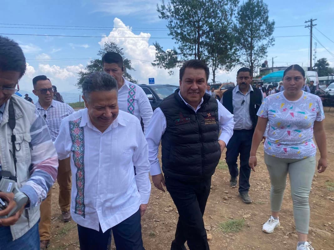 En el marco del programa Rutas de la Transformación, el presidente municipal de Tianguistengo, Febronio Rodríguez Villegas, destacó el compromiso de su administración con el desarrollo del municipio