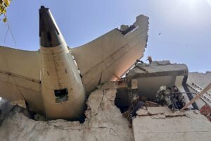 El primer ministro Narendra Modi expresó su conmoción por la tragedia en Ahmedabad, tras el choque del avión de Air India en una zona residencial