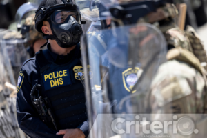 Con 35 mexicanos detenidos y choques callejeros, Trump justifica despliegue; demócratas denuncian autoritarismo