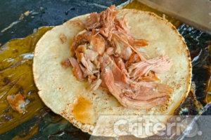 Además del borrego, hubo variantes como barbacoa de cerdo; también se ofrecieron pulque y artesanías