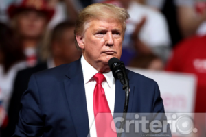 Donald Trump dijo que Irán sufriría una respuesta militar “jamás vista” si actúa contra Estados Unidos