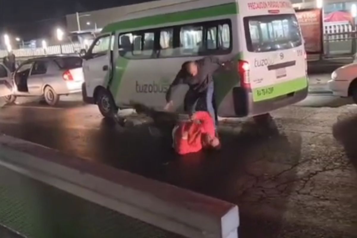 Usuarios piden sanciones tras el incidente con el Tuzobús frente a la central