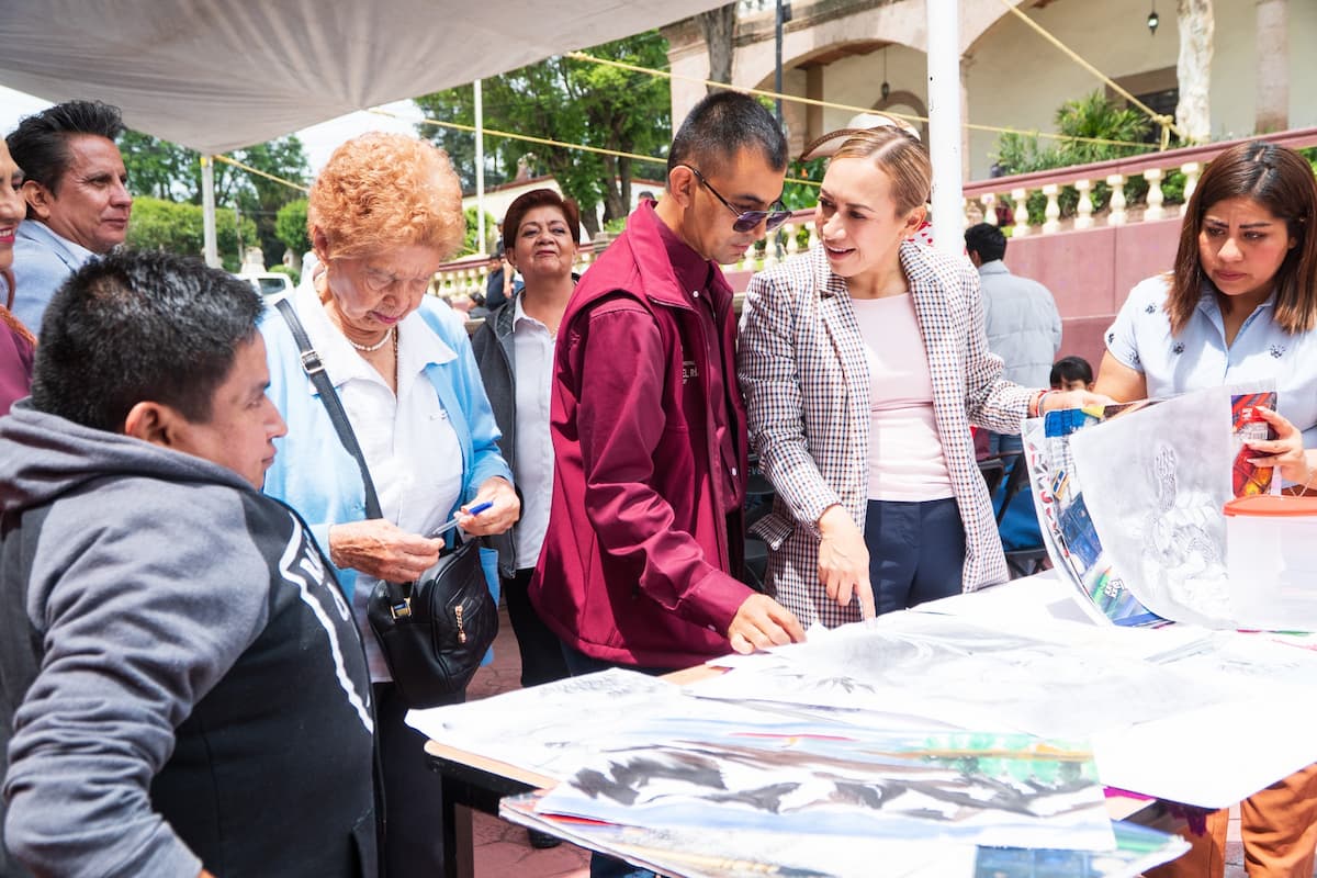 Durante esta jornada se ofrecieron diversos servicios, información y recursos adaptados para fomentar la autonomía y mejorar la calidad de vida de este sector de la población