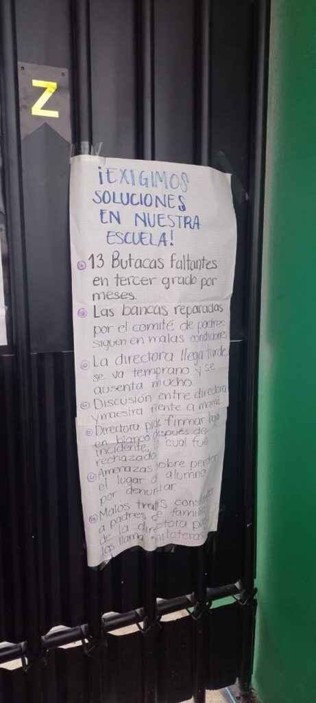 Escuela de Mineral de la Reforma, cerrada; padres acusan omisiones por parte de directiva