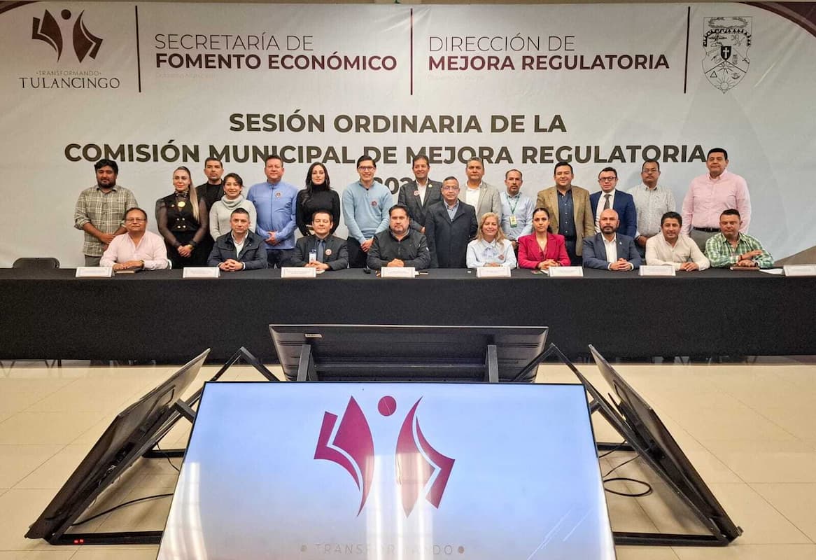 El distintivo fue otorgado a diez unidades administrativas del gobierno municipal, incluyendo ocho direcciones, una secretaría y el órgano interno de control
