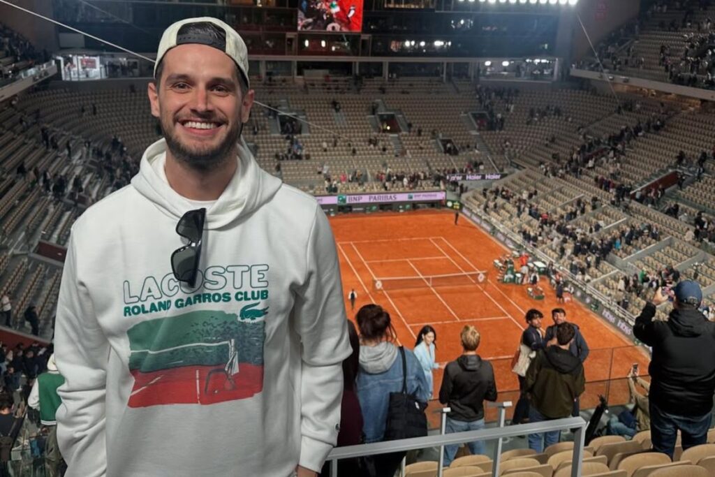 Adrián Marcelo lanza comentario misógino a Belinda y después le ofrece un millón de pesos