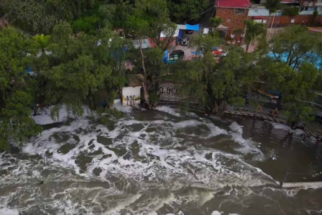 En El Huemac tuvieron que cerrar parcialmente debido al nivel del río Tula
