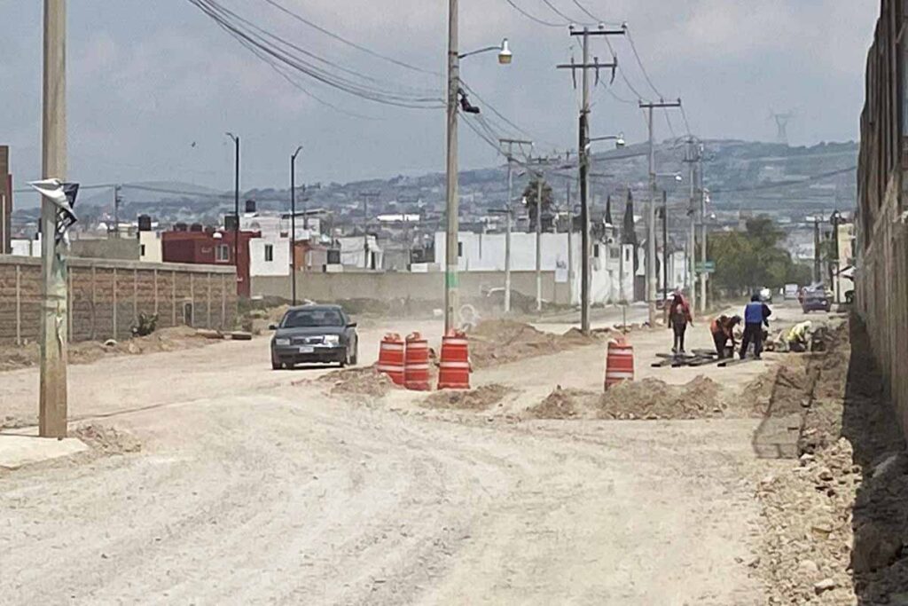 El atraso en la obra afecta a residentes y comercios de Real Toledo, Real Toledo fase 13, Privadas de Bosques de Matilde, Olivenza y Valle Manantial