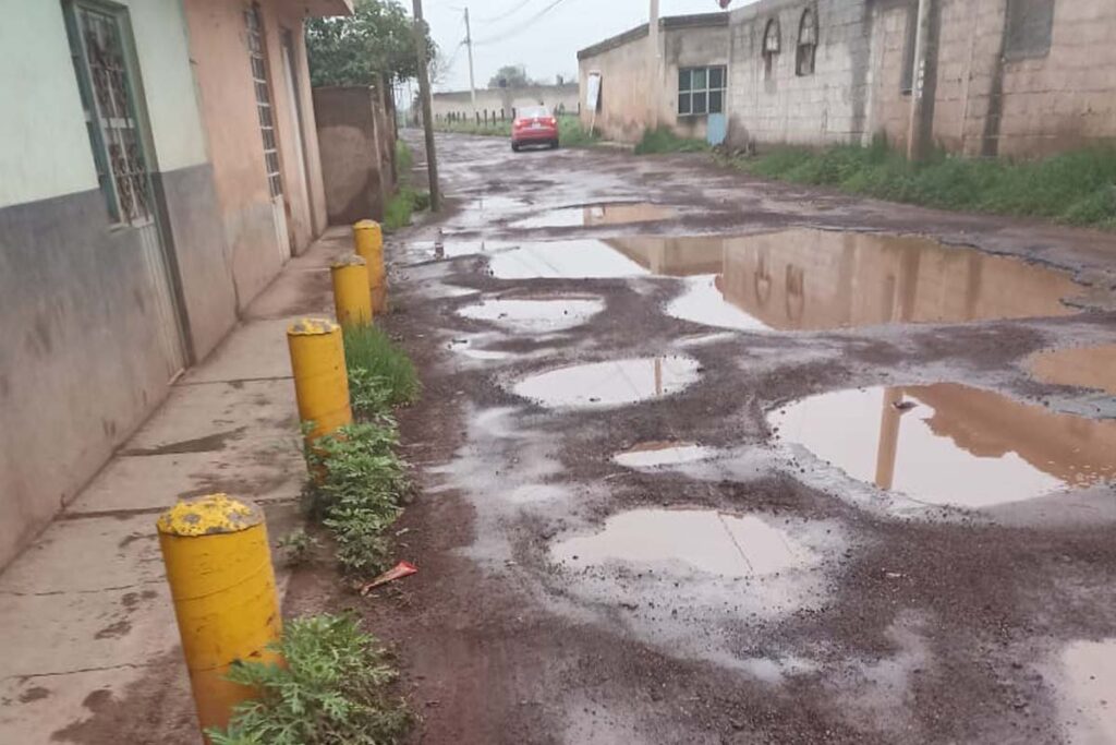 El mal estado de las vía en Tulancingo se acentuó con las lluvias de los últimos días
