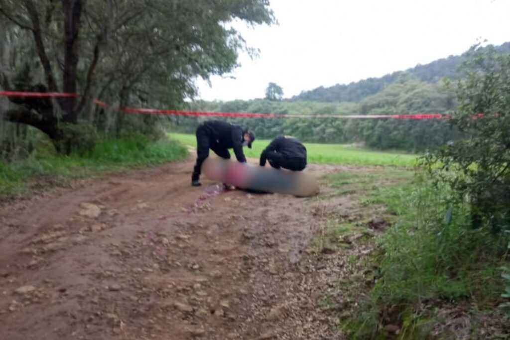 En Cuautepec, hombre de 38 años es hallado muerto en un camino de terracería