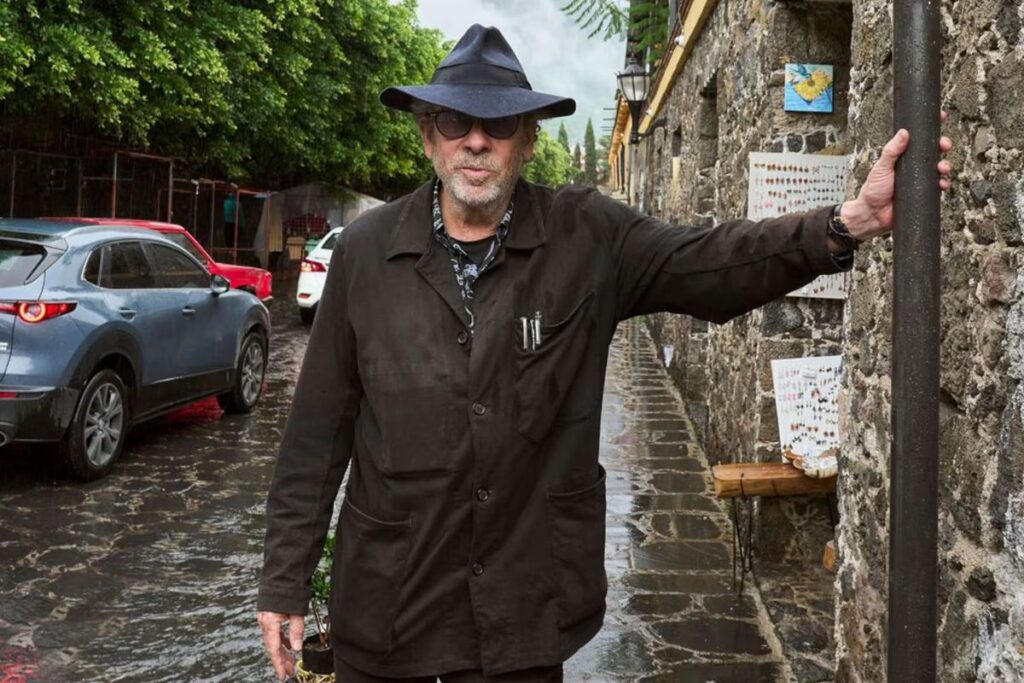 Tim Burton visita México y sorprende a propios y extraños; ¿dónde estuvo el cineasta?