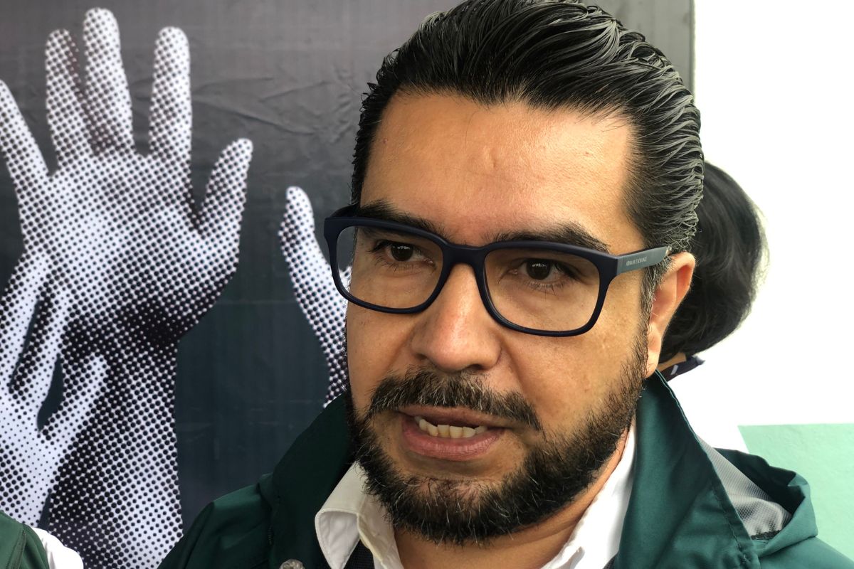 Felipe Arreola dijo que la distribución de los medicamentos se realiza tras la compra y transferencia por parte de la SSH | Foto: Carmen Hernández