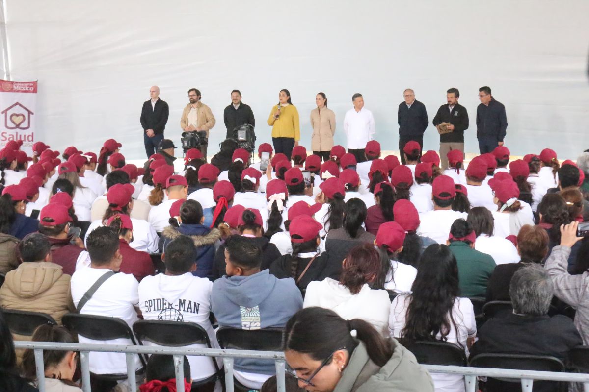 Al evento asistieron trabajadores del sector salud federal | Foto: Juan Martínez