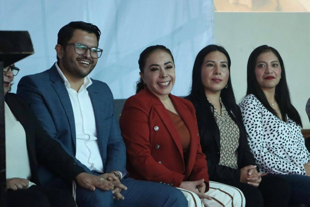 Durante el evento, la presidenta municipal Imelda Cuéllar Cano destacó la necesidad de transformar los espacios públicos en lugares dignos