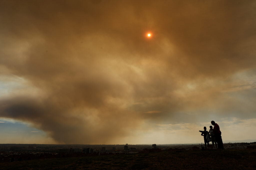 España en llamas: Reportan incendio forestal avivado por las altas temperaturas en Madrid