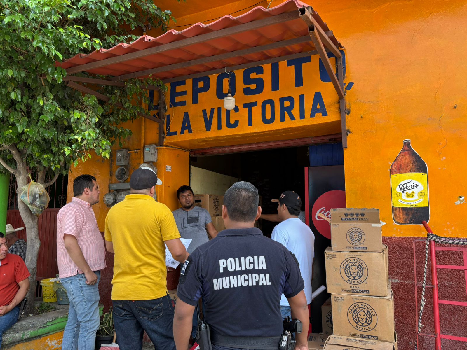 El negocio clausurado no acató el giro de su licencia de funcionamiento Foto: Salomón Hernández