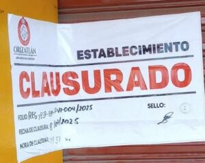 Autoridades colocaron sellos de clausura en el negocioFoto: Salomón Hernández