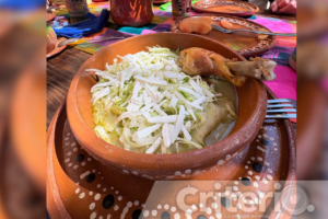 Su salsa aguada, el toque de manteca y el relleno tradicional las hacen únicas en Hidalgo y parte del programa Pueblos con Sabor