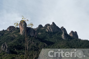 Rappel, escalada o bici. Las Monjas te ofrecen una experiencia llena de adrenalina y vistas espectacantes en El Puente, Hidalgo