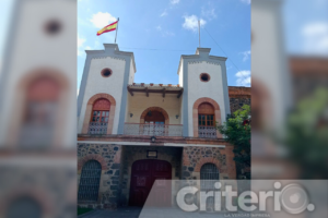 El paseo incluye vestigios del antiguo Molino de Santiago, manantiales y zonas arqueológicas