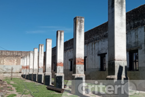 El Museo Hacienda San Antonio Tochatlaco exhibe habitaciones, jardines y una antigua sala de boliche. Su tinacal producía hasta 20 mil litros de pulque diarios