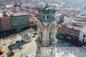 El icónico Reloj Monumental te espera en la Plaza Independencia de Pachuca, con sus imponentes 40 metros de altura y una historia que puedes explorar desde su interior