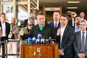El expresidente brasileño no podrá salir de casa por las noches ni los fines de semana, además de portar un localizador electrónico