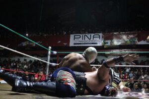 Místico rindió al Hechicero con la Mística 