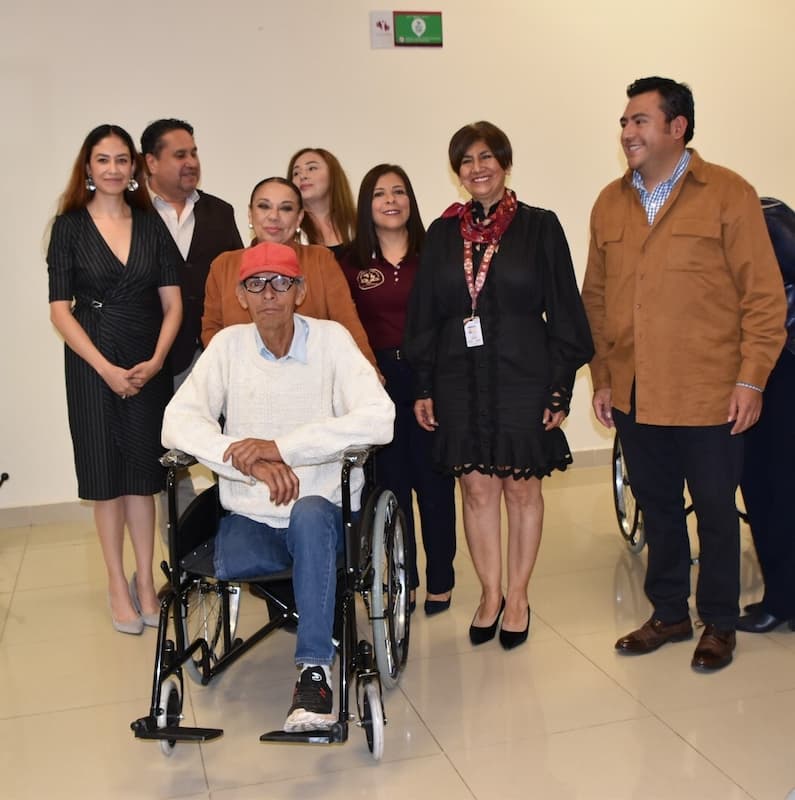 El gobierno municipal de Tulancingo, en coordinación con el Sistema DIF, entregó 28 apoyos funcionales a personas con discapacidad del municipio