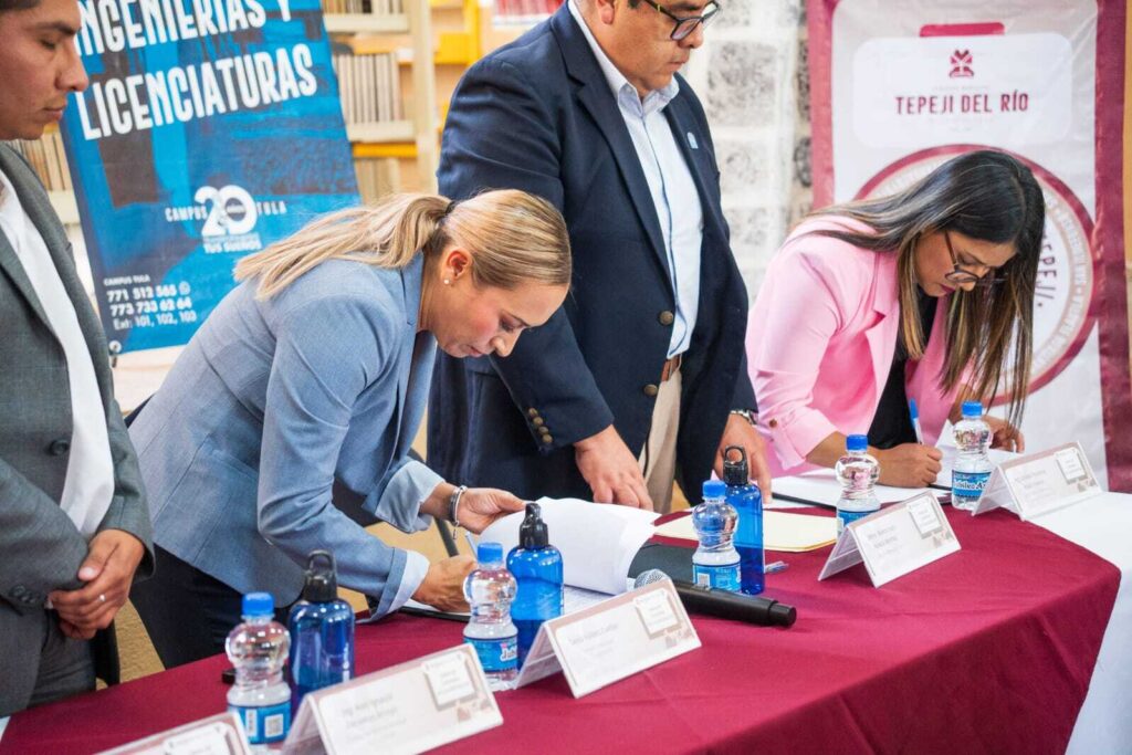 Firman convenio para otorgar nuevas becas